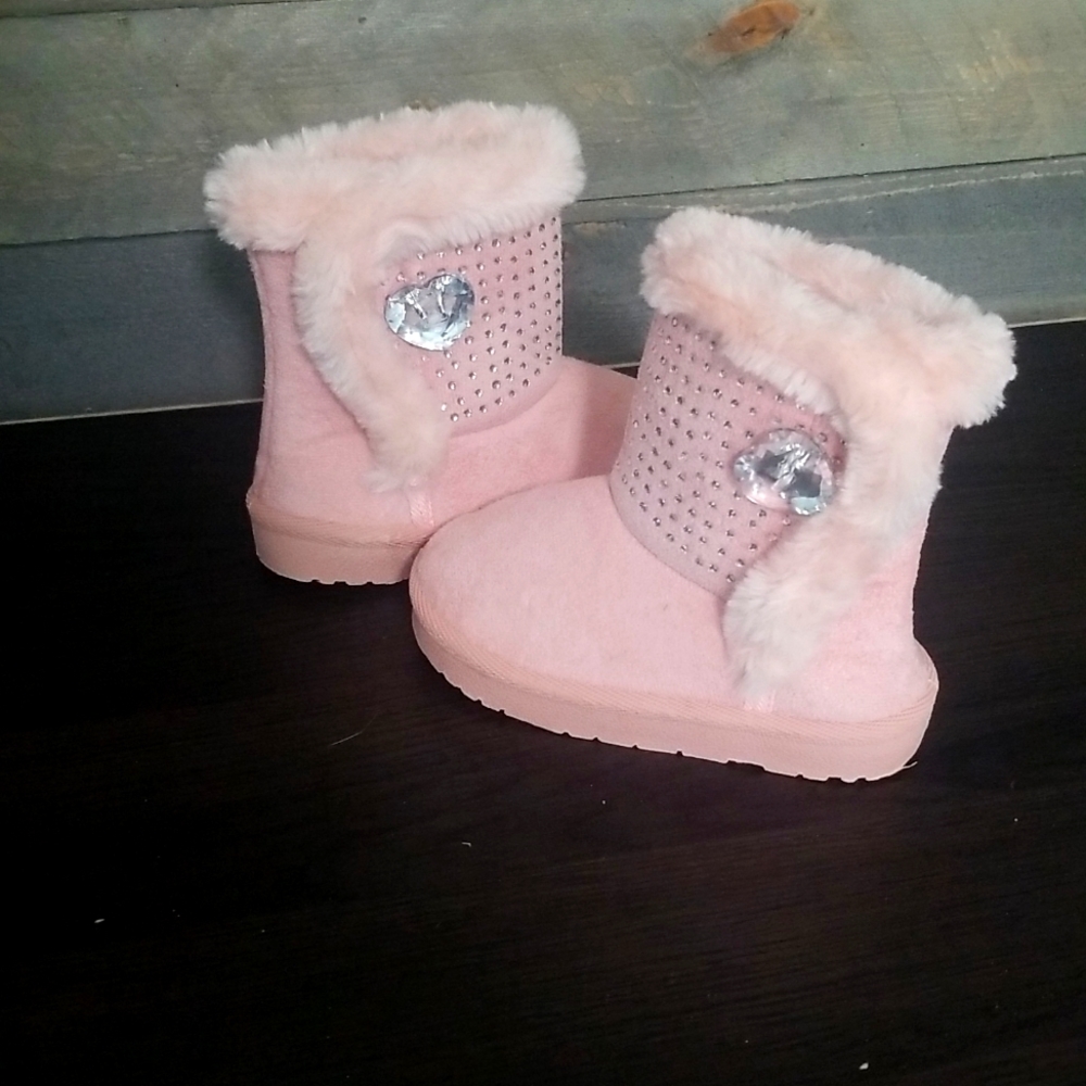 Slip on fur boots